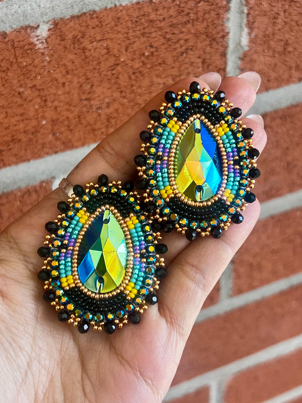 AnishinaaBeads product styling